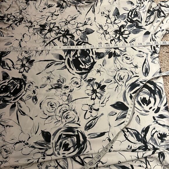 New Karl Lagerfeld Plus Size Knit Top Size XL - Picture 11 of 11